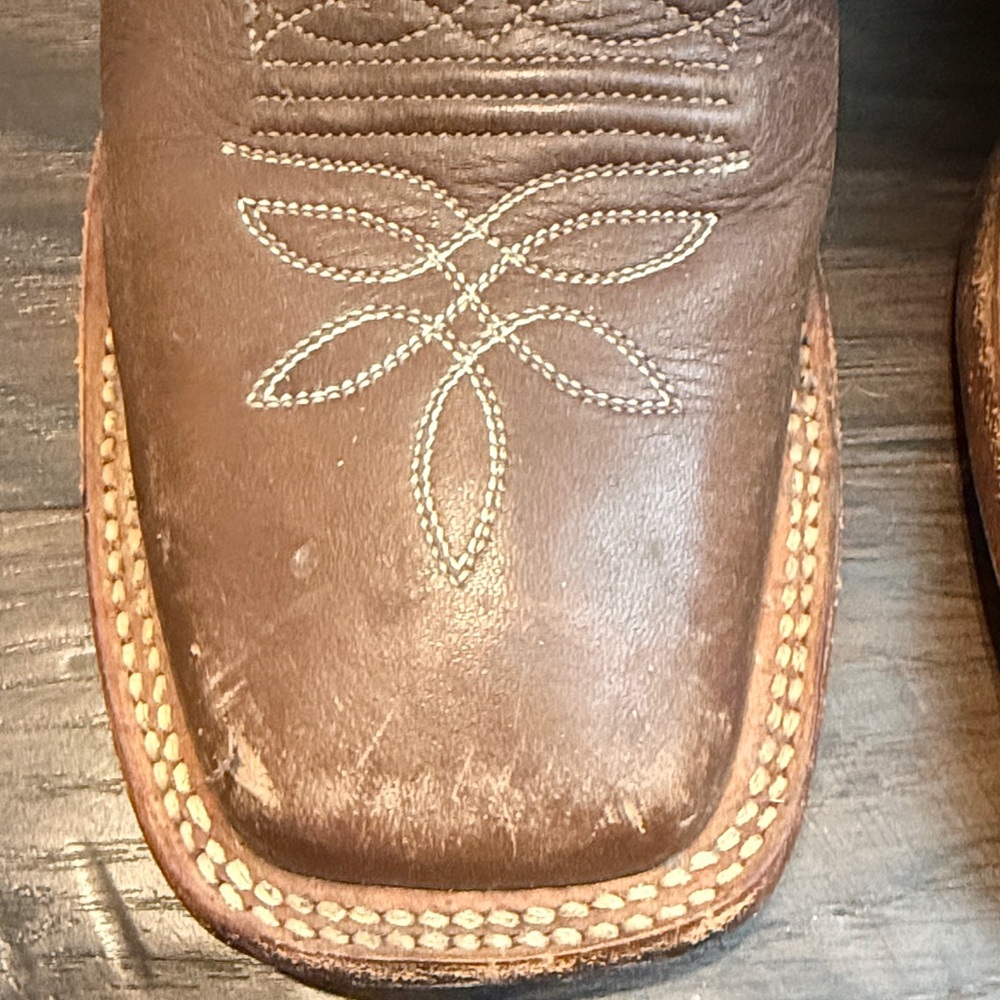 Justin Boots Brown and Teal Heeled Western Boots - Picture 3 of 4
